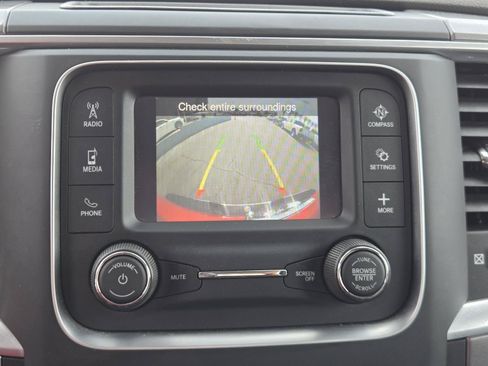 Used 2022 RAM 1500 Classic SLT RWD image 8