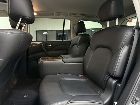 Used 2018 INFINITI QX80 2WD w/ Driver Assistance Package image 16