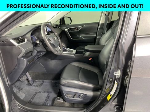 Certified 2024 Toyota RAV4 XLE Premium image 7