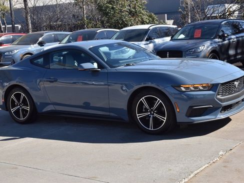 Certified 2025 Ford Mustang Premium image 5