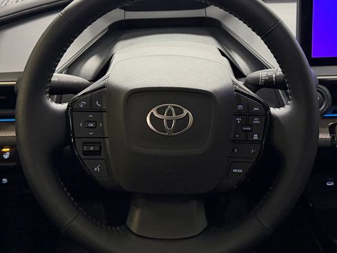 Used 2024 Toyota Prius XLE image 17