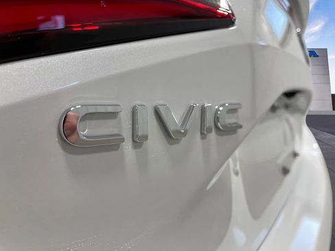 New 2024 Honda Civic Sport Touring image 4
