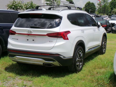 Used 2022 Hyundai Santa Fe Limited FWD image 3