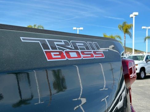 Used 2025 Chevrolet Silverado 1500 LT Trail Boss w/ Convenience Package II image 45