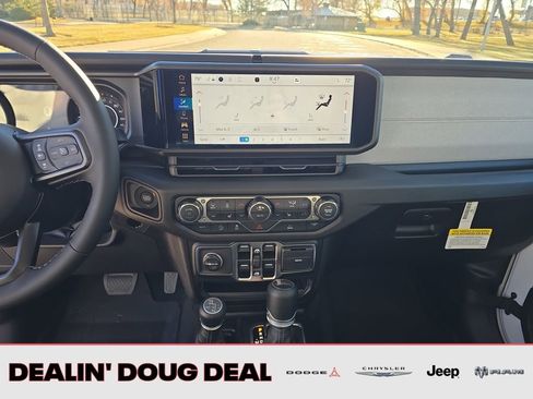 New 2026 Jeep Gladiator Sport image 18