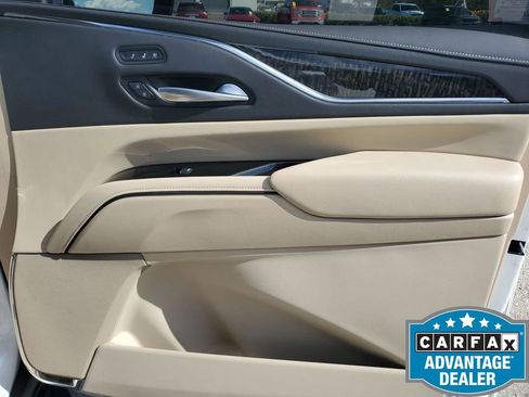 Used 2024 Cadillac Escalade Premium Luxury w/ Performance Package image 47