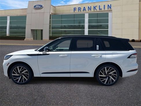 New 2025 Lincoln Aviator Black Label w/ Black Label Special Edition image 4