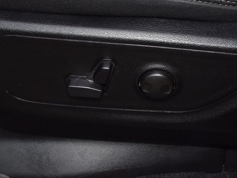 Used 2025 RAM 1500 Lone Star AWD/4WD image 34
