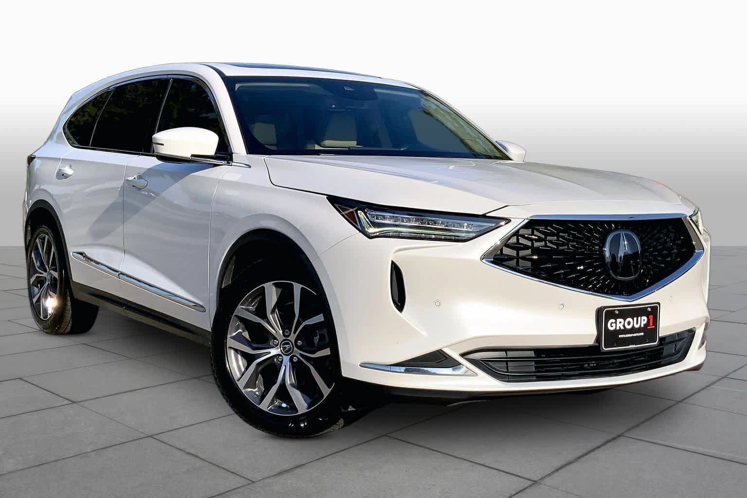 Used 2023 Acura MDX w/ Technology Package FWD image 3