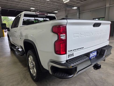 Used 2022 Chevrolet Silverado 2500 LTZ AWD/4WD image 6