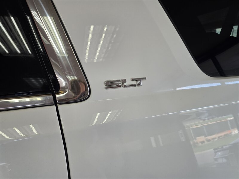 Used 2017 GMC Yukon SLT w/ Premium Edition AWD/4WD image 43