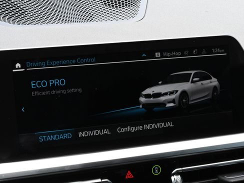 Used 2022 BMW 330i Sedan w/ Premium Package RWD image 31