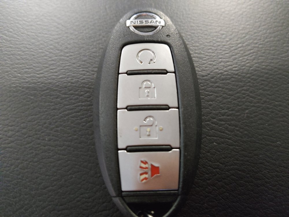 Used 2019 Nissan Kicks SV FWD image 32