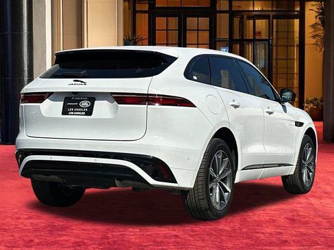 Used 2025 Jaguar F-PACE R-Dynamic S image 10