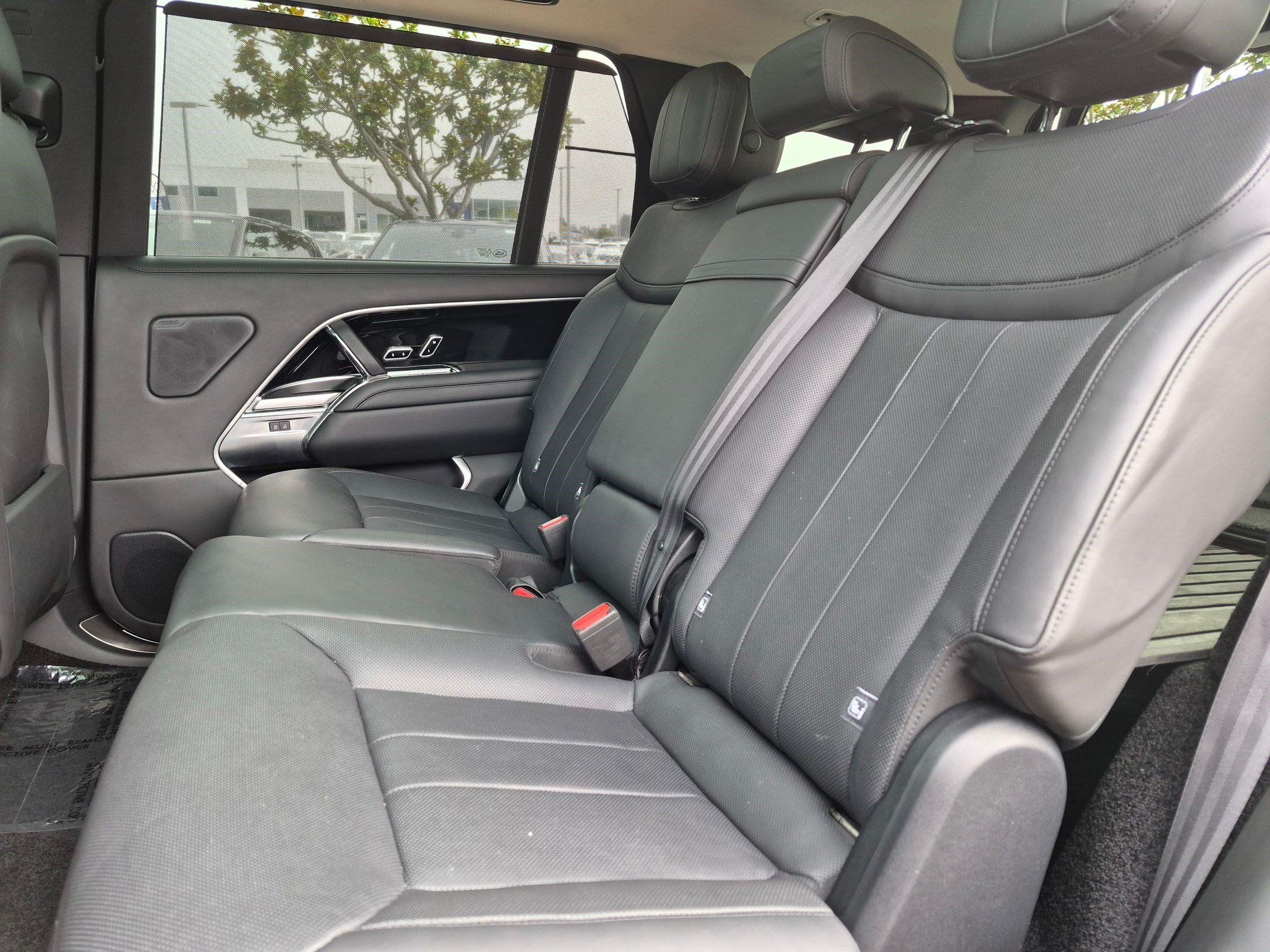 Used 2023 Land Rover Range Rover Long Wheelbase SE AWD/4WD image 22