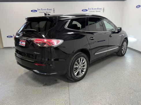 Used 2024 Buick Enclave Avenir w/ Avenir Technology Package image 36