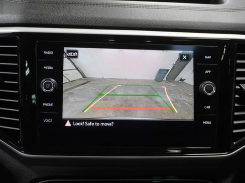 Used 2021 Volkswagen Atlas SEL Premium image 20