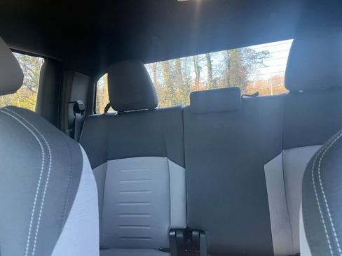 Used 2025 Toyota Tacoma TRD Off-Road image 36