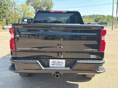 New 2026 Chevrolet Silverado 1500 Custom RWD image 9