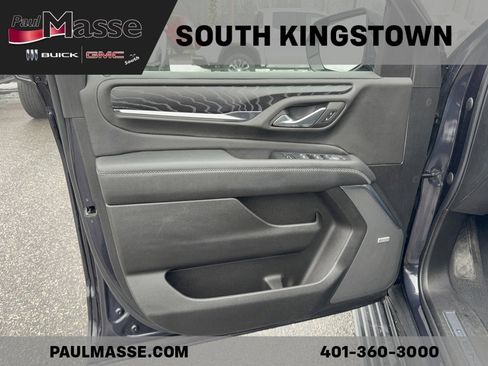 Used 2023 GMC Yukon XL Denali w/ Denali Reserve Package image 13