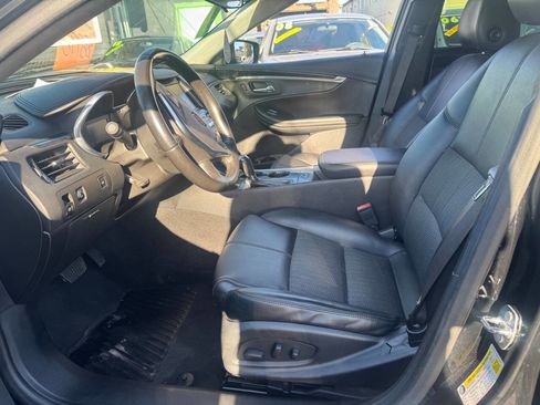 Used 2016 Chevrolet Impala LT image 9