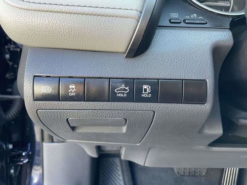 Used 2022 Toyota Camry XLE FWD image 23