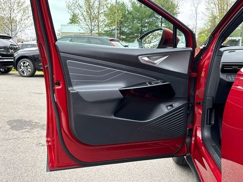 Used 2023 Volkswagen ID.4 Pro S AWD/4WD image 11