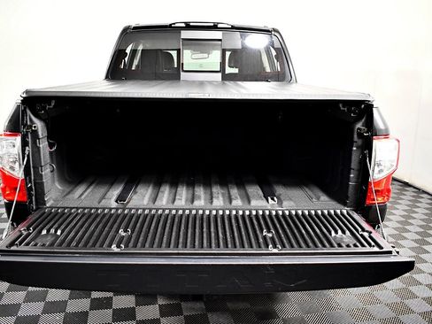 Used 2017 Nissan Titan Platinum Reserve image 46