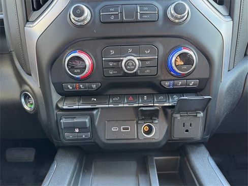 Used 2022 GMC Sierra 2500 SLT w/ SLT Preferred Package image 20