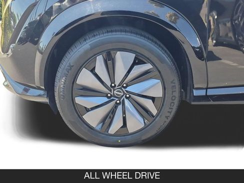 Used 2023 Nissan Ariya AWD image 11