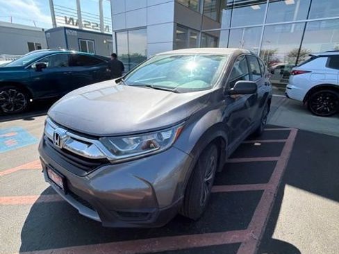 Used 2019 Honda CR-V LX image 2