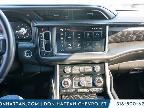 Used 2024 GMC Yukon XL Denali image 8