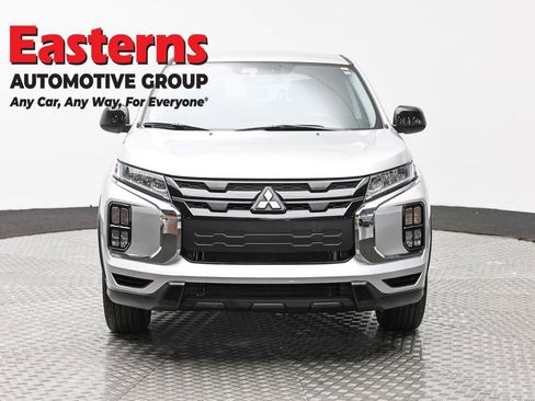 Used 2024 Mitsubishi Outlander Sport LE image 2