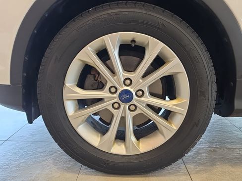 Used 2018 Ford Escape SEL FWD image 13