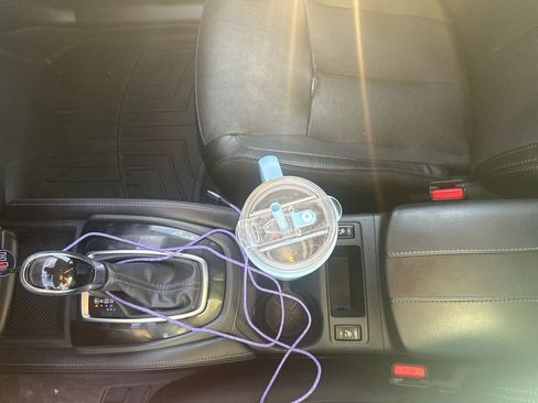 Used 2017 Nissan Rogue SL w/ SL Premium Package image 13