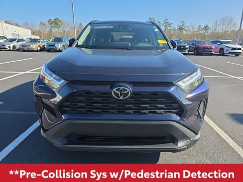 Used 2022 Toyota RAV4 XLE image 16