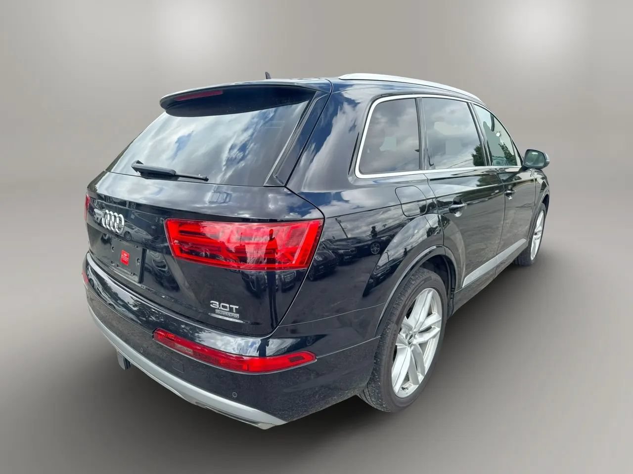 Used 2017 Audi Q7 3.0T Prestige AWD/4WD image 8