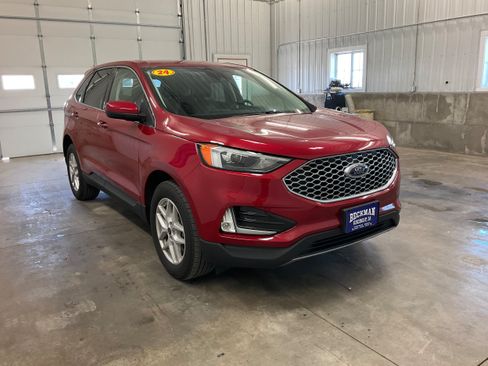 Used 2024 Ford Edge SEL w/ Convenience Package AWD/4WD image 6