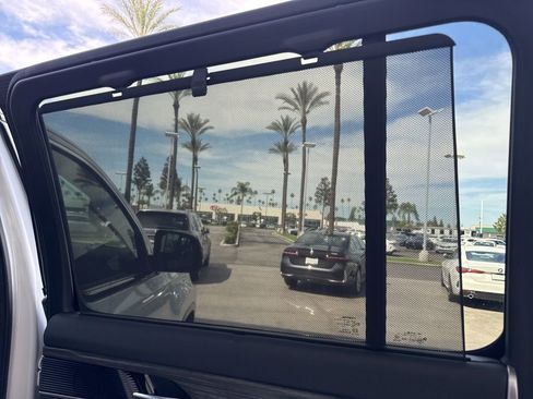 Used 2024 Jeep Wagoneer L Series III w/ Premium Group I image 15