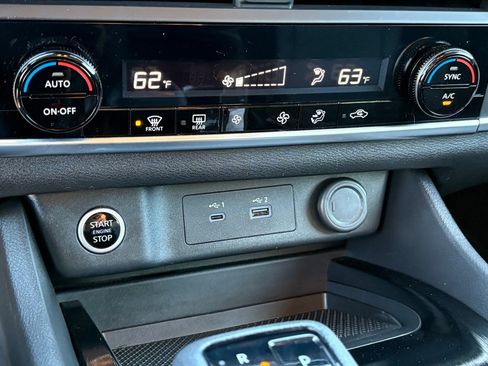 Certified 2023 Nissan Rogue SV image 21