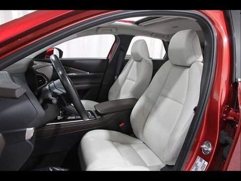 Certified 2023 MAZDA CX-30 AWD 2.5 S w/ Premium Package image 5