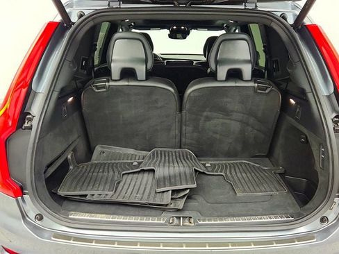 Used 2017 Volvo XC90 T8 R-Design w/ Vision Package image 24