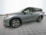 Used 2020 Toyota Highlander XLE image 4