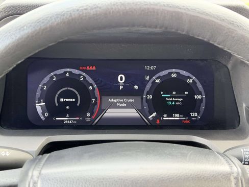 Certified 2025 Toyota Tacoma Limited AWD/4WD image 9
