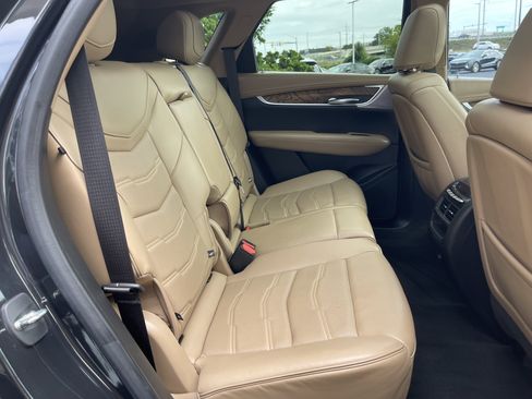 Used 2020 Cadillac XT5 Premium Luxury w/ Platinum Package image 42