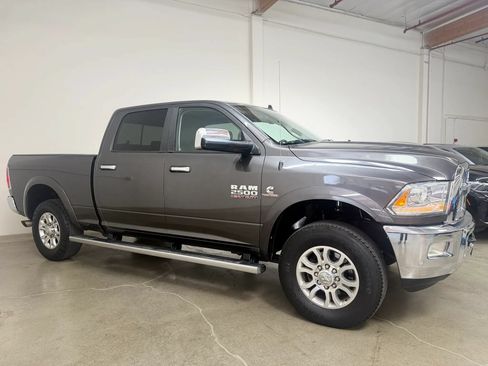 Used 2016 RAM 2500 Laramie AWD/4WD image 5