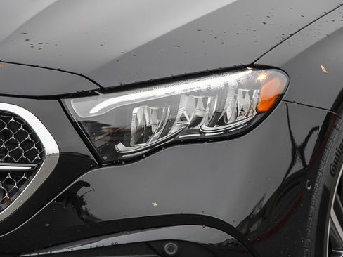 New 2026 Mercedes-Benz E 350 4MATIC Sedan image 8