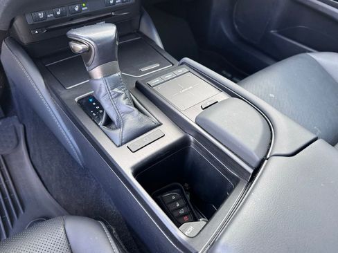 Used 2022 Lexus ES 350 w/ Premium Package FWD image 21