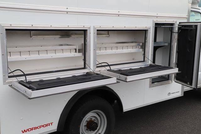 New 2027 Ford E-350 and Econoline 350 Super Duty w/ Power Equipment Group RWD image 9