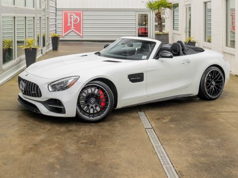 Used 2018 Mercedes-Benz AMG GT C image 2